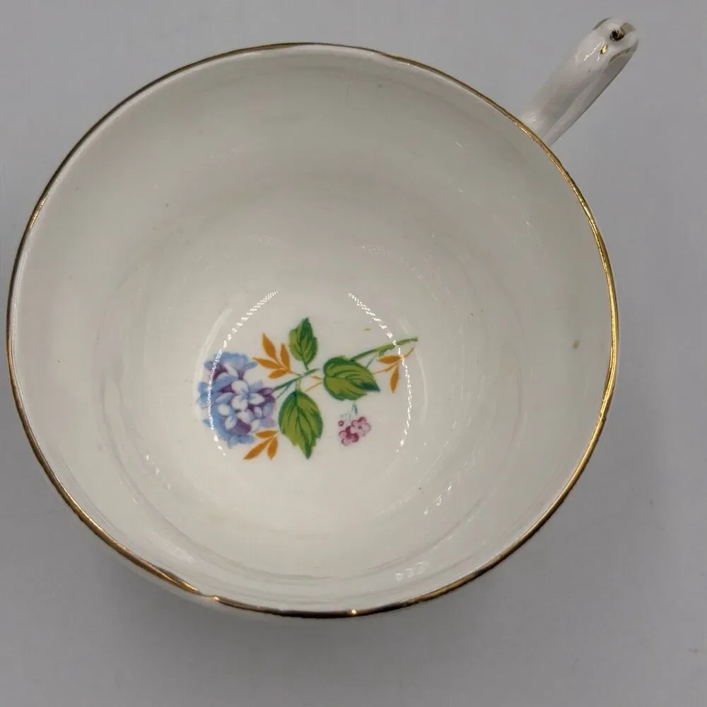 Vintage Regina Fine Bone China Floral Cup & Saucer Gold Trim England Flaw
